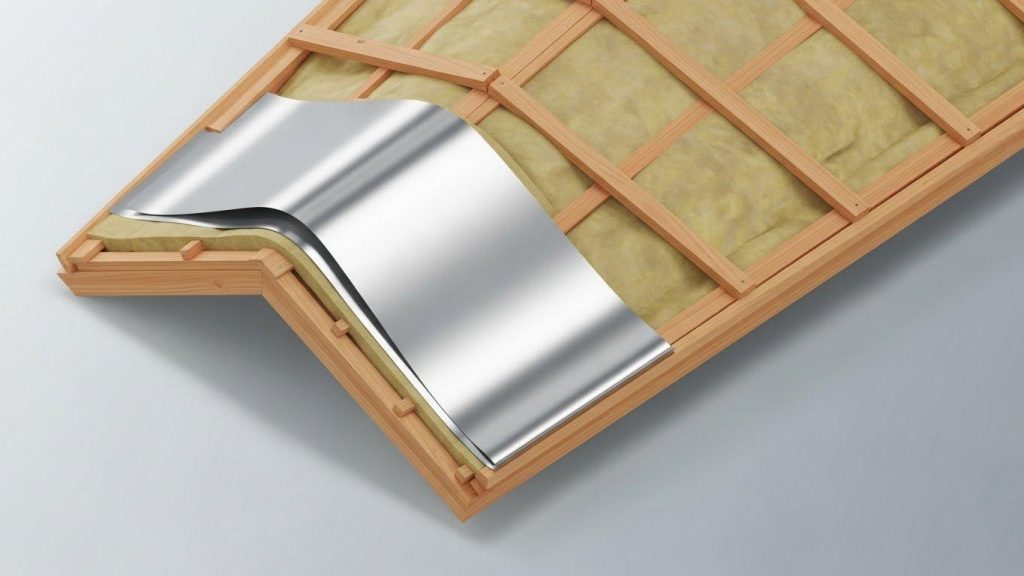 zachem nuzhna paroizolyaciya kryshi 2